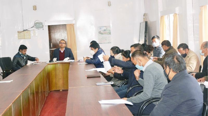 Tuensang DC, Kumar Raminkant, IAS addressing the DPDB meeting held at the Deputy Commissioner’s Conference Hall on December 11. (DIPR Photo)